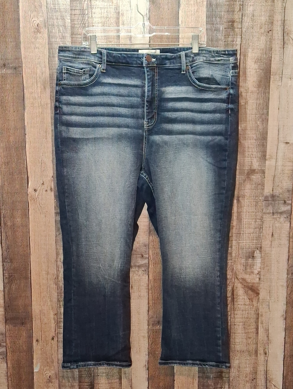Women's BKE Parker Capri Jeans Size 38 18 20 The Buckle High Rise Plus Size